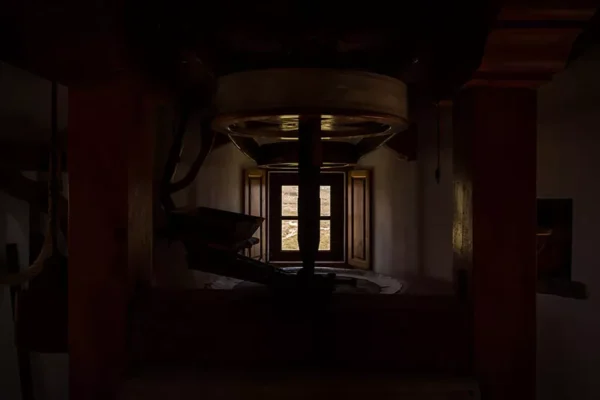 Moinho de Avis - Poster ID8